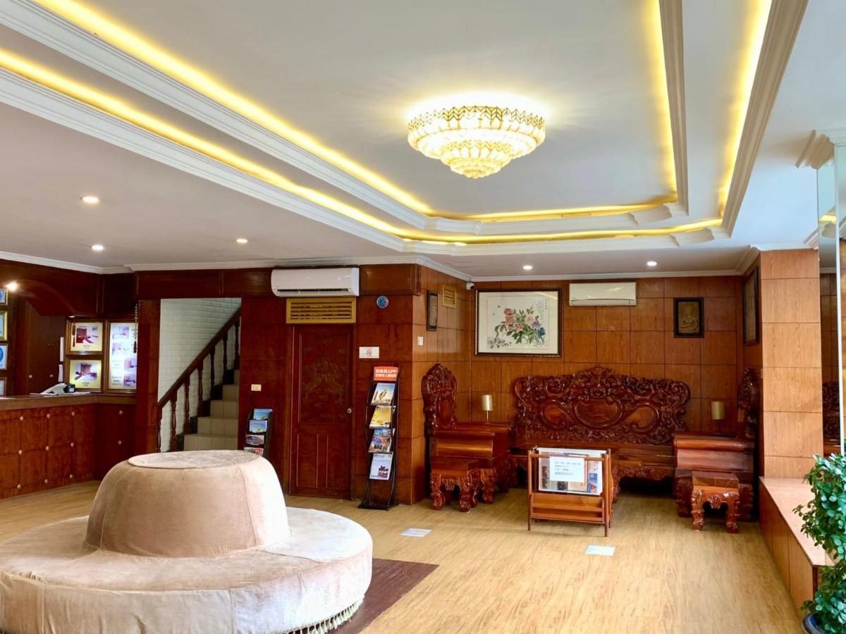 بنوم بنه Chung Hsin Hotel 中信酒店 المظهر الخارجي الصورة